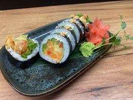 Futomak z batatem i warzywami w tempurze 6 szt.